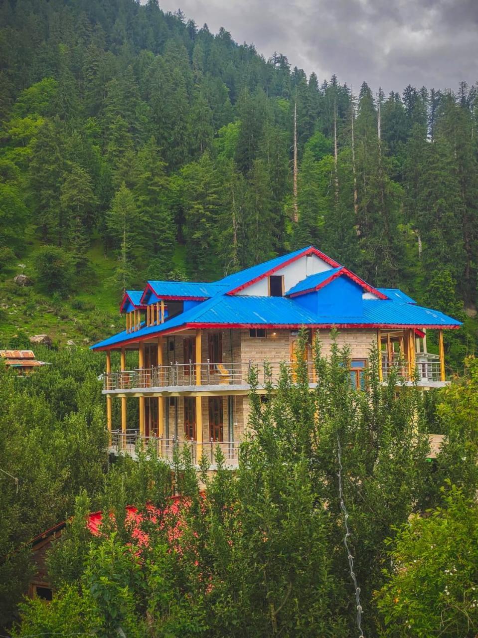 New Brahma Cafe Guest House Kalgha Kültér fotó