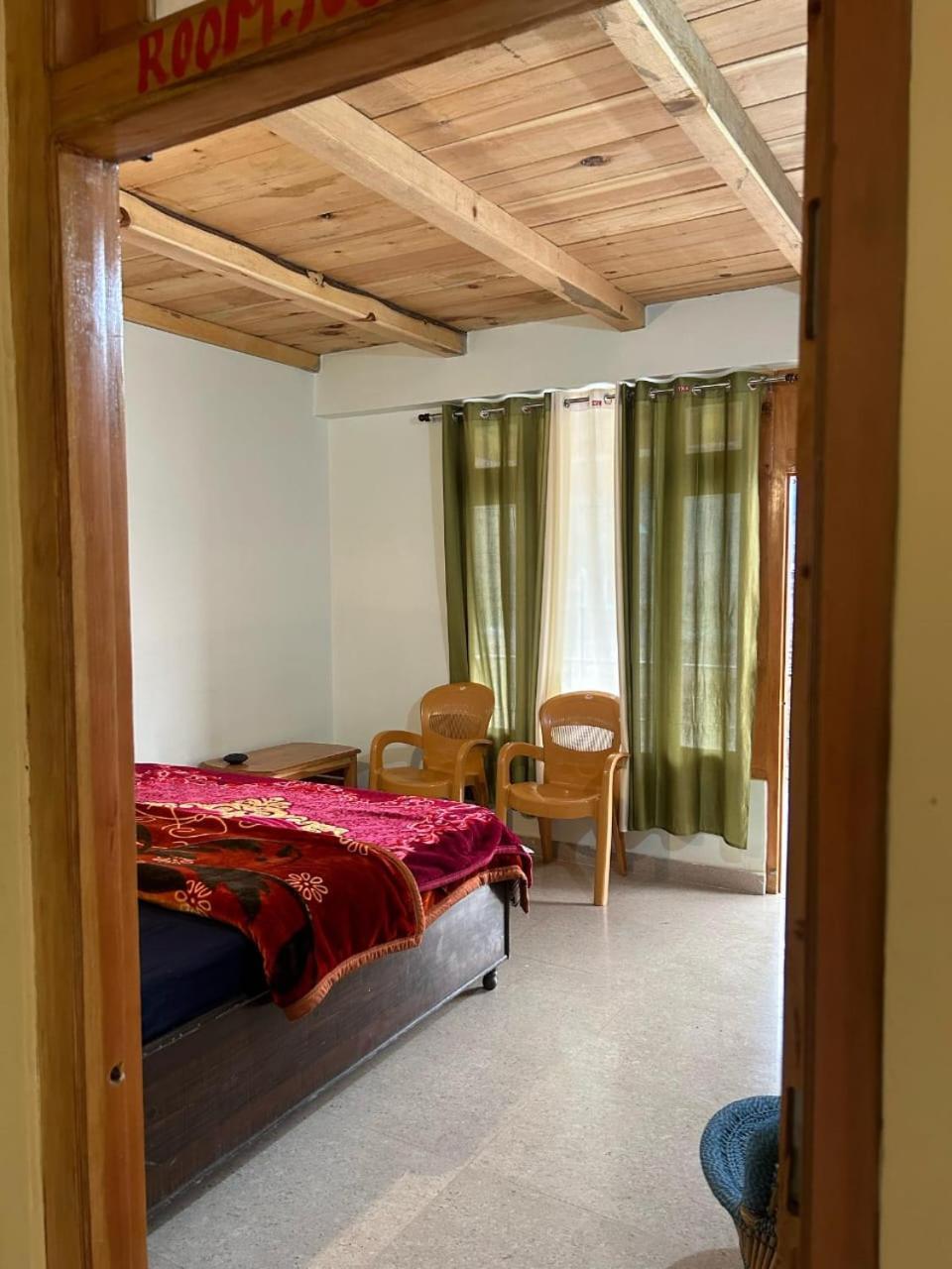 New Brahma Cafe Guest House Kalgha Kültér fotó